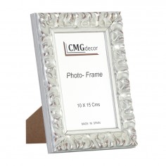 CMGdecor Silver photo frame...