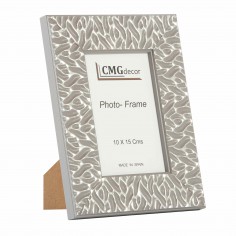 CMGdecor Silver photo frame...