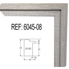 White  wood moulding 30 x...