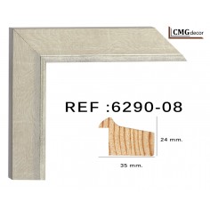 White wood moulding  35 x...