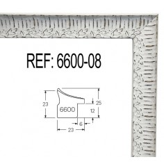 White wood moulding  25 x...