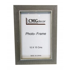 CMGdecor Silver photo frame...