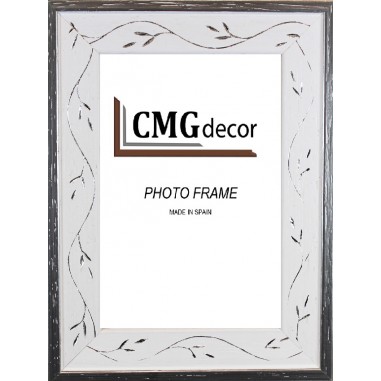 CMGdecor White and Silver photo frame...
